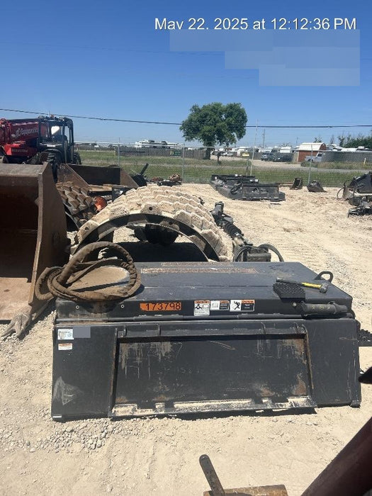 2021 PALADIN Sweepster SB72