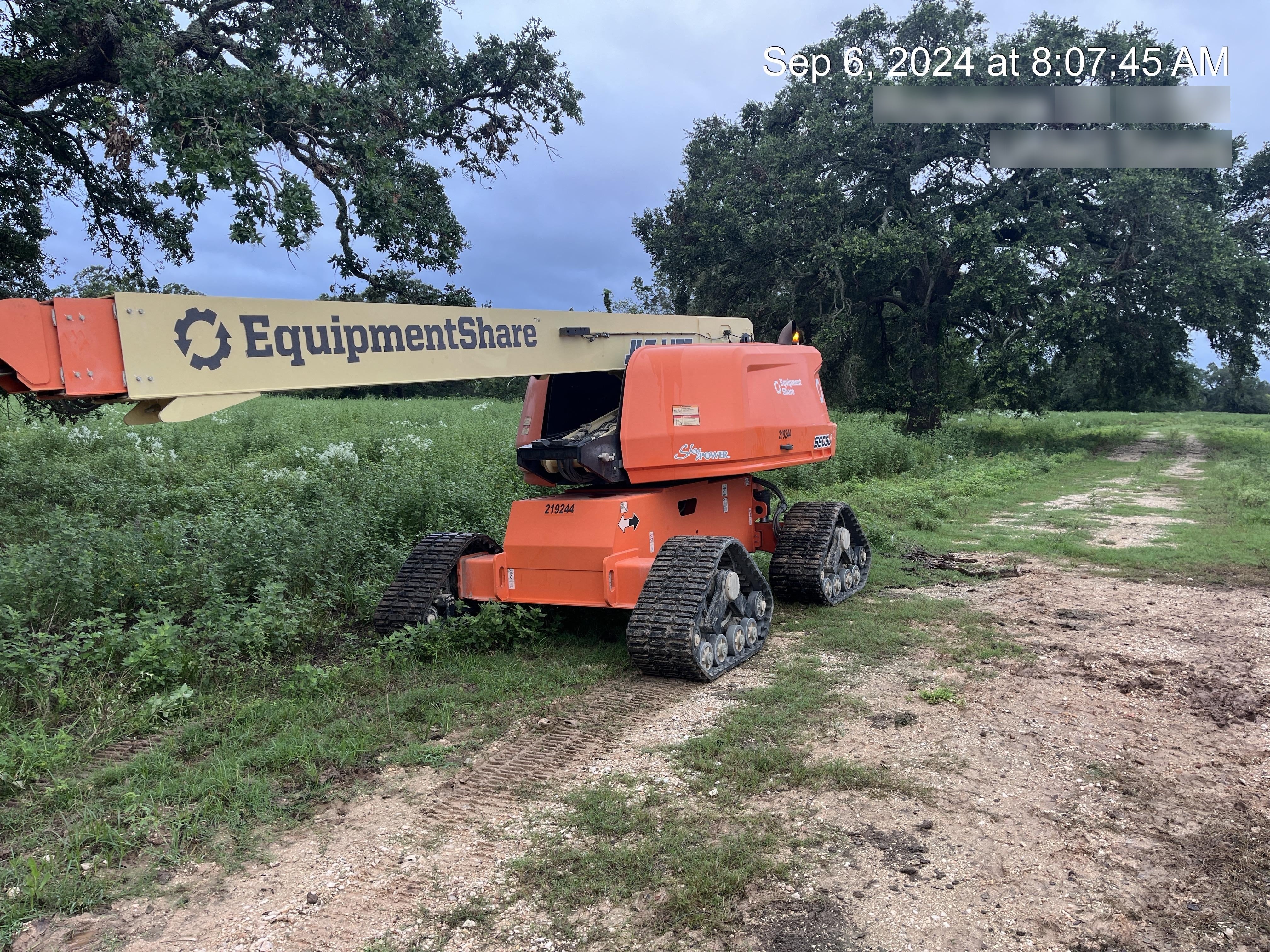 2022 JLG 660SJ Quad Track