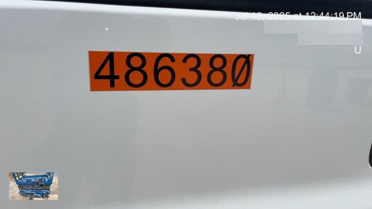 2025 CHEVROLET Express Van - Rental