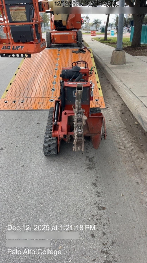 2020 DITCH WITCH C24XA