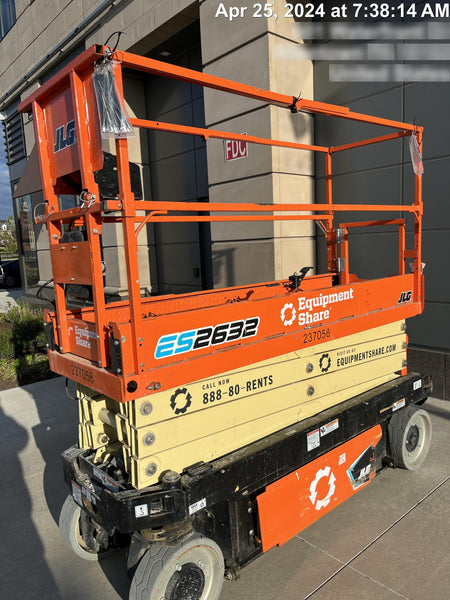 2022 JLG ES2632