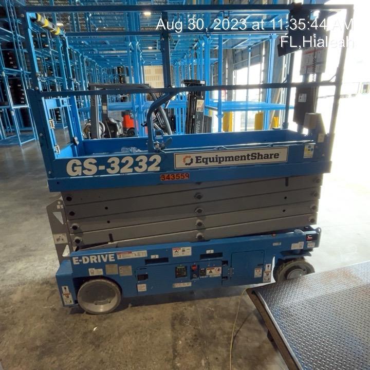 2023 GENIE GS-3232