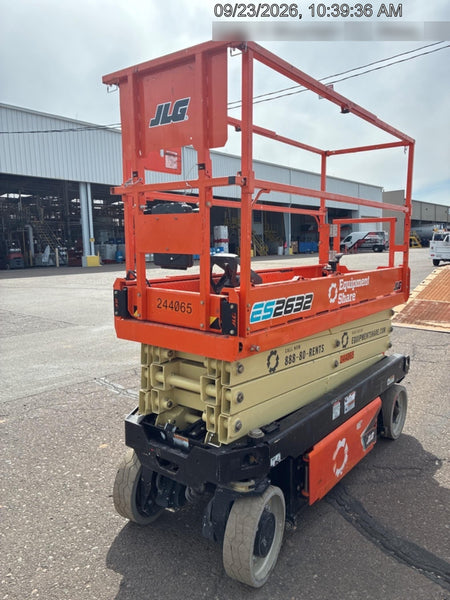 2022 JLG ES2632