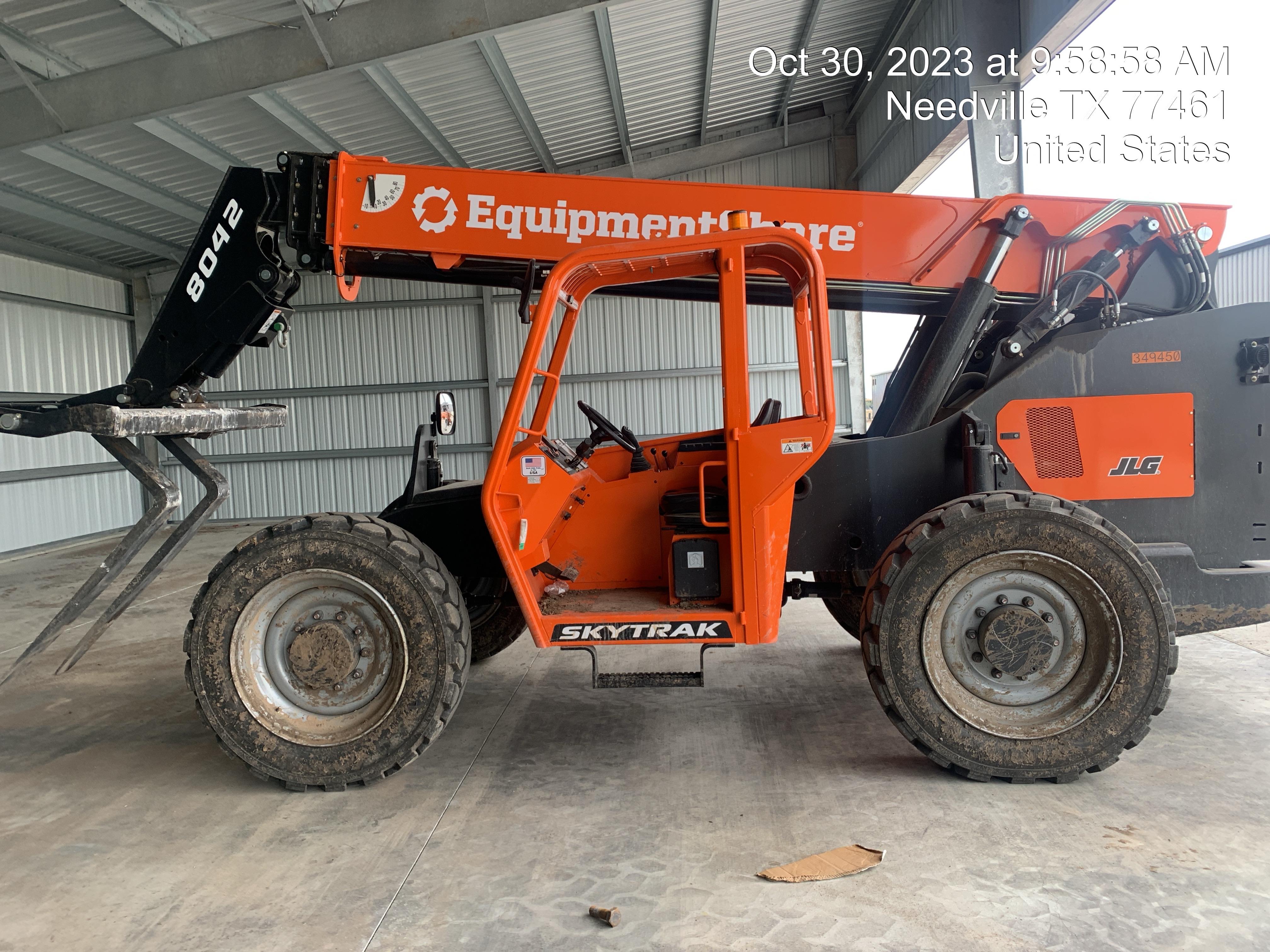 2023 SKYTRAK 8042