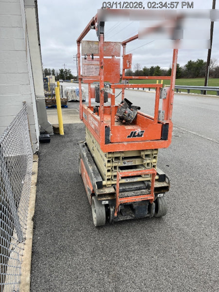 2022 JLG ES1932