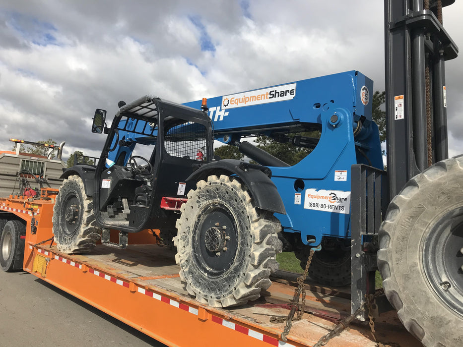 2018 Genie GTH-636 Genie GTH-636 w/Open ROPS, Solid Tires, Work Light/Beacon, 48" Carriage and Forks