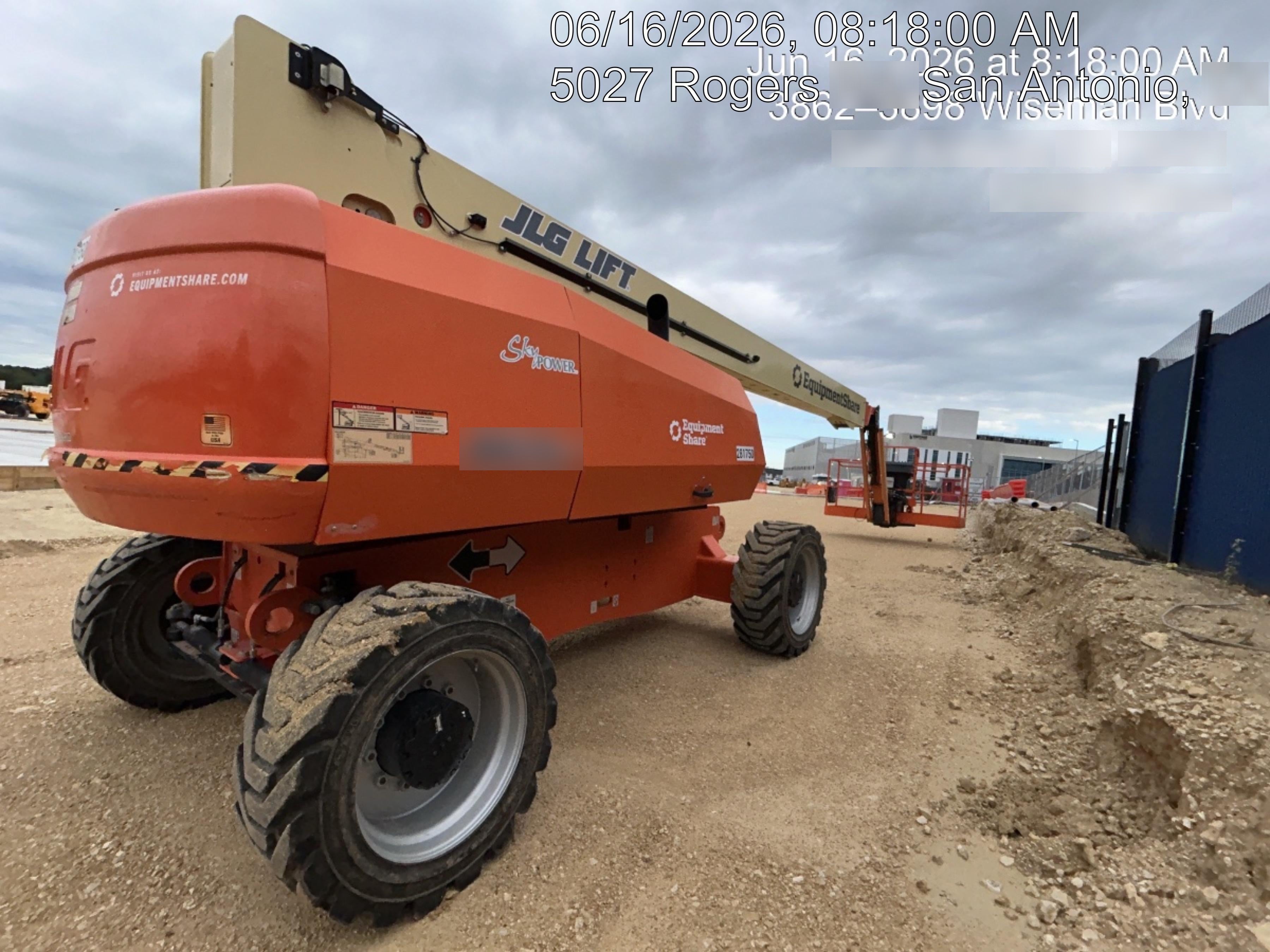 2022 JLG 860SJ