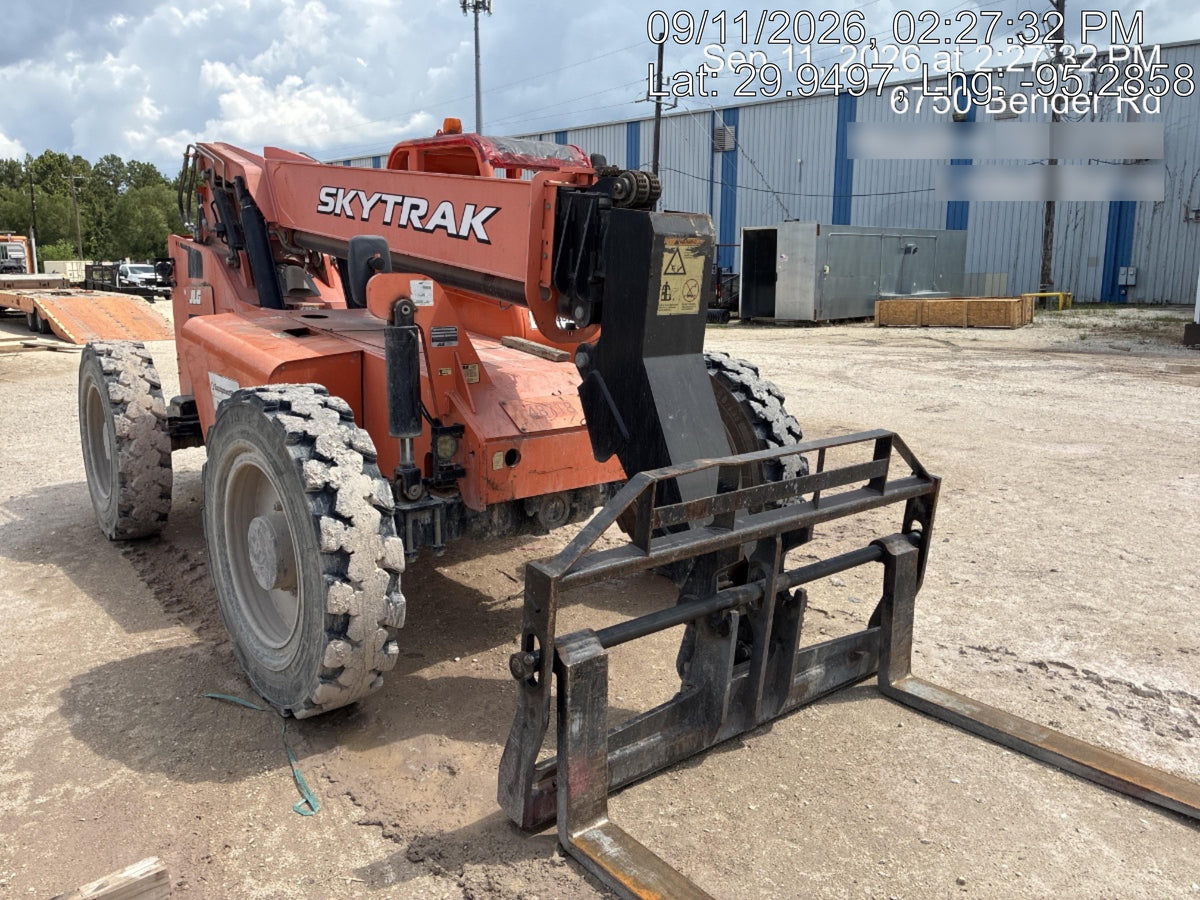 2019 Skytrak 6036 Canopy, Solid Tires, LED Work Lights, Beacon w/72" Carriage, 48" Pallet Forks