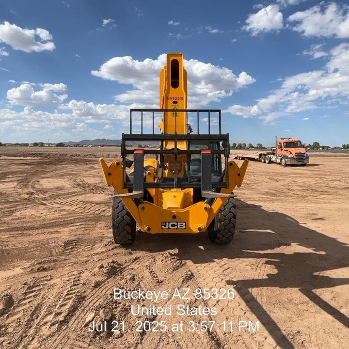 2025 JCB 512-56