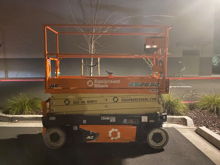 2022 JLG ES2632