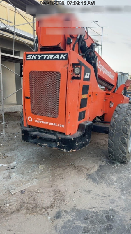 2022 SKYTRAK 8042
