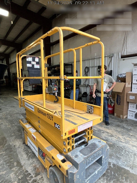 2017 Haulotte Optimum 1931E Haulotte 19' Scissor Lift