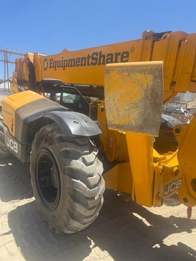 2025 JCB 512-56