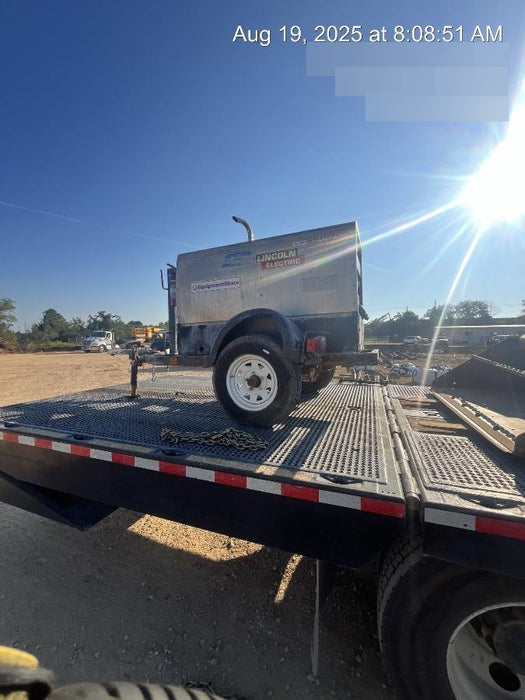 2019 Lincoln Electric Vantage 322 Welder Ready-Pak 3, Two wheel trailer, Fender and Light kit, Cable Rack