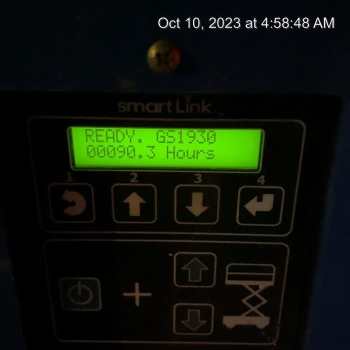 2020 Genie GS-1930 Solid Non Marking Tires, Beacon, Folding rails with half height swing gate, 800W Inverter