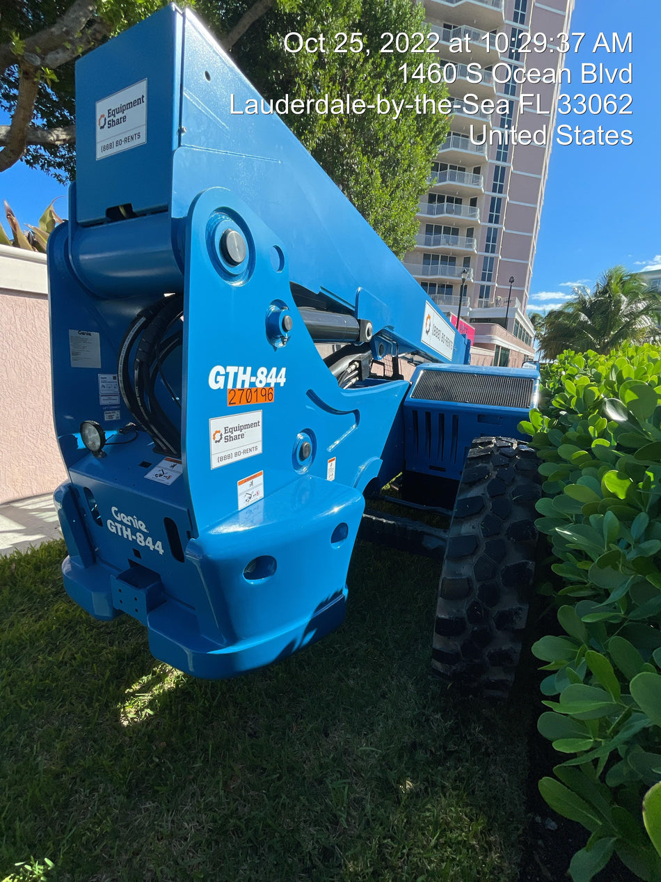 2022 GENIE GTH-844