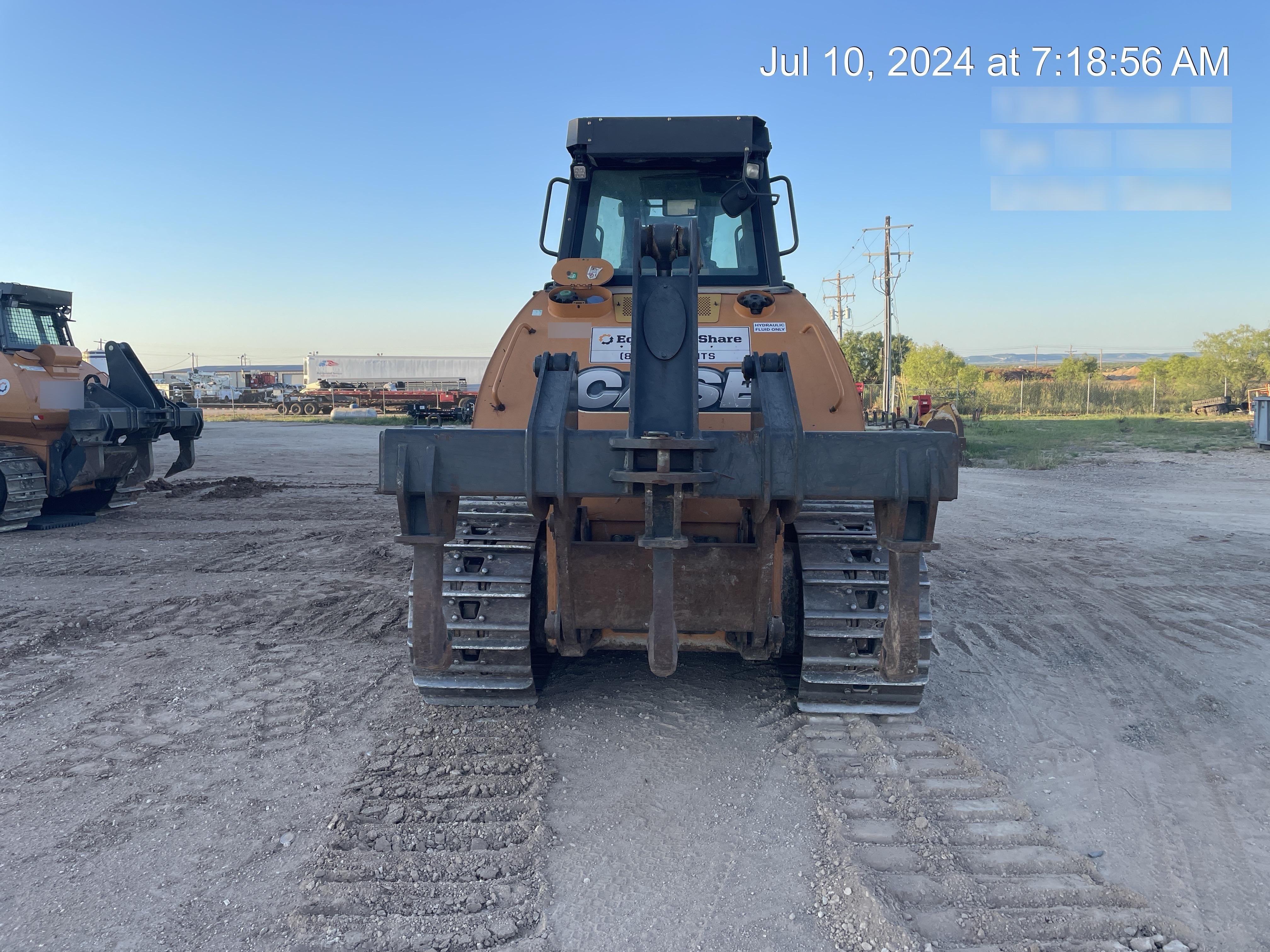 2015 CASE 2050M