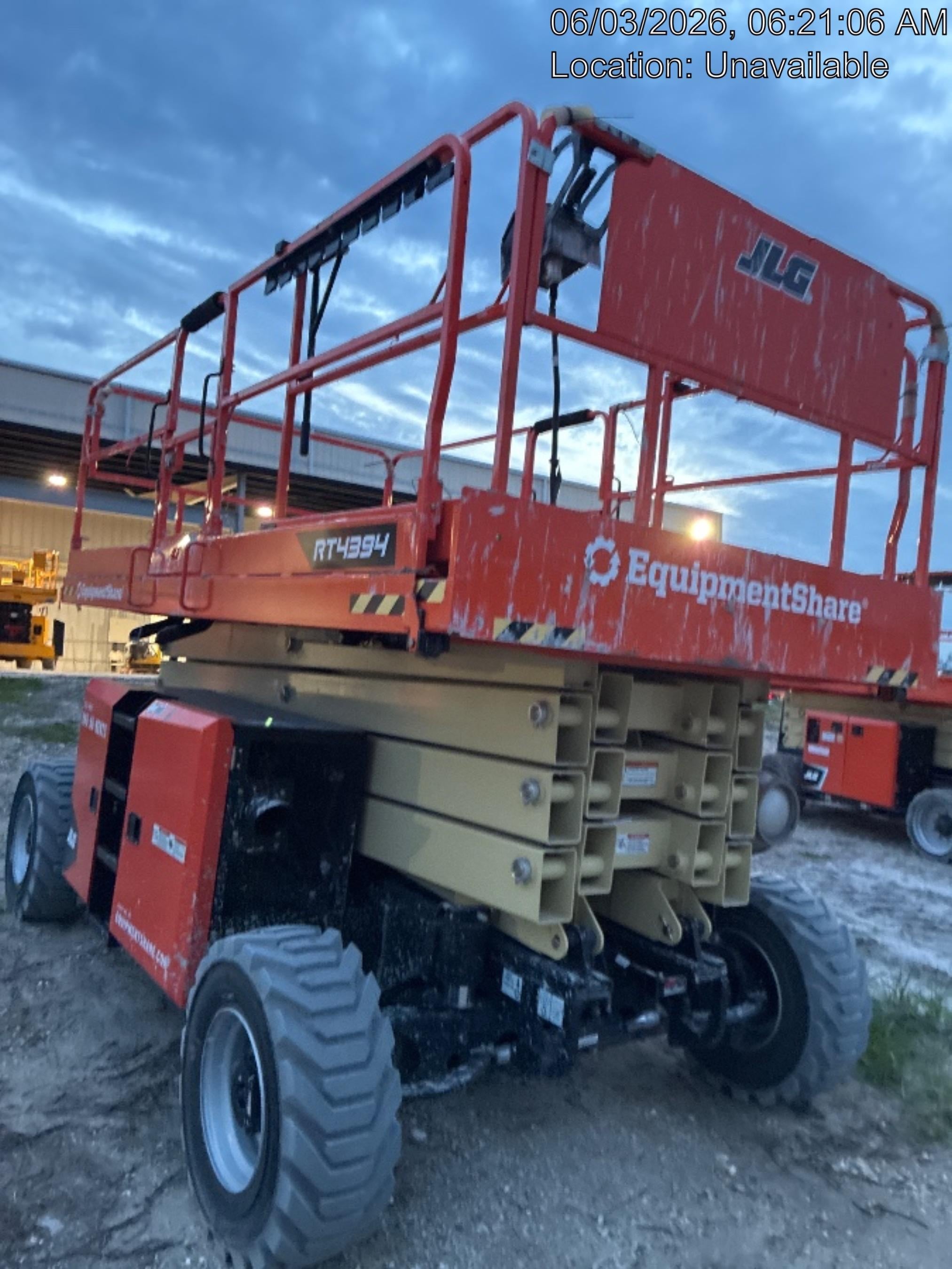 2025 JLG RT4394