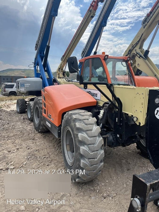 2022 JLG 1732