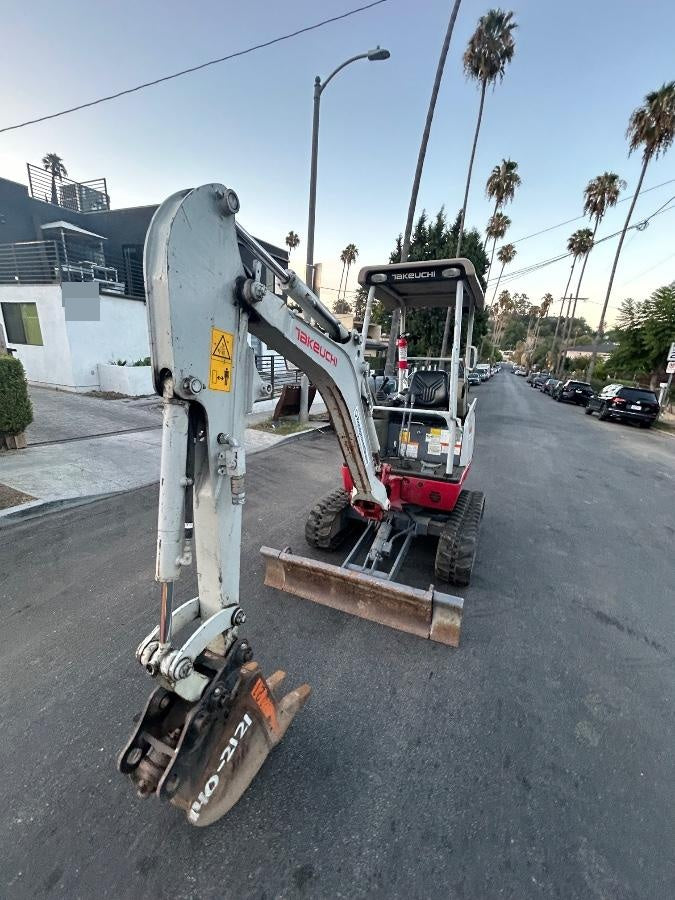 2023 TAKEUCHI TB216R