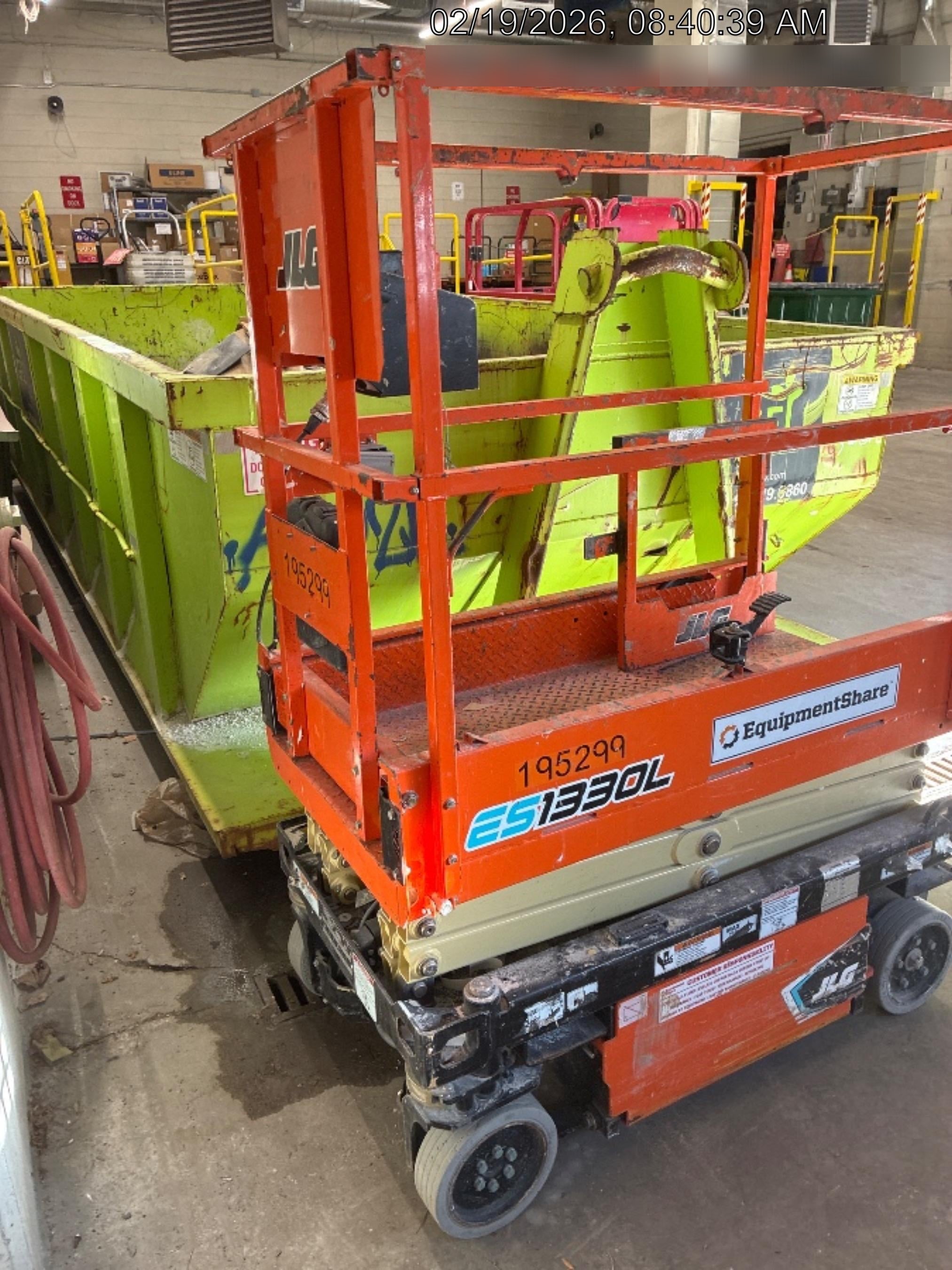 2021 JLG ES1330L