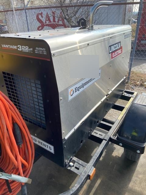 2019 Lincoln Electric Vantage 322 Lincoln Vantage 322 Welder w/Trailer, Light Kit, Cable Rack