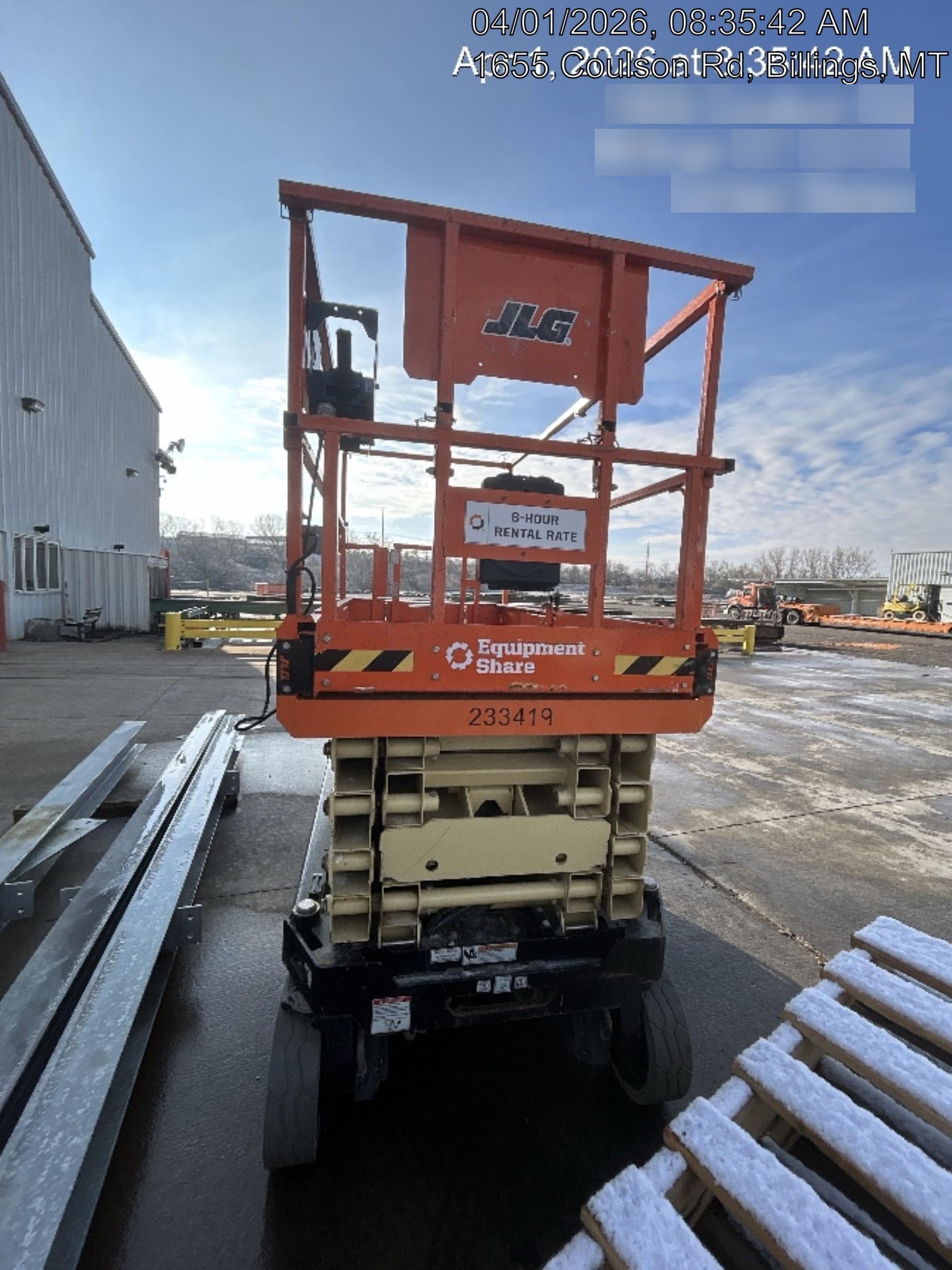 2022 JLG ES3246