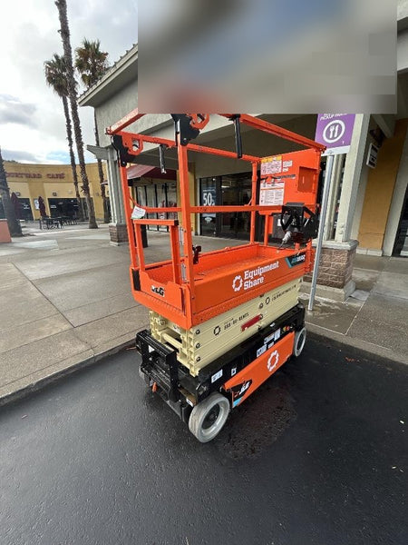 2025 JLG ES1932