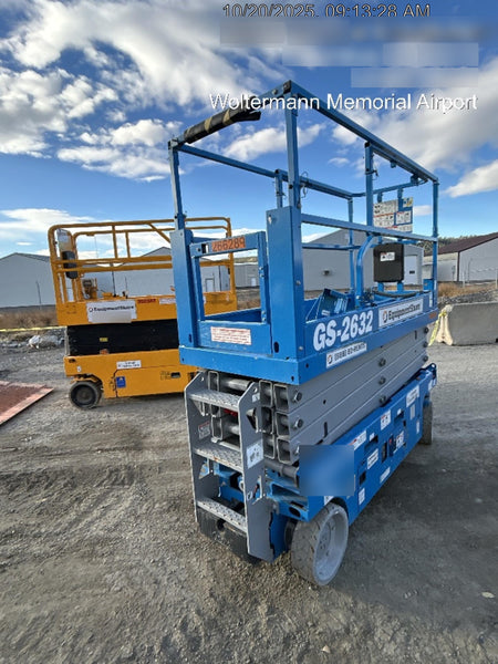 2022 GENIE GS-2632