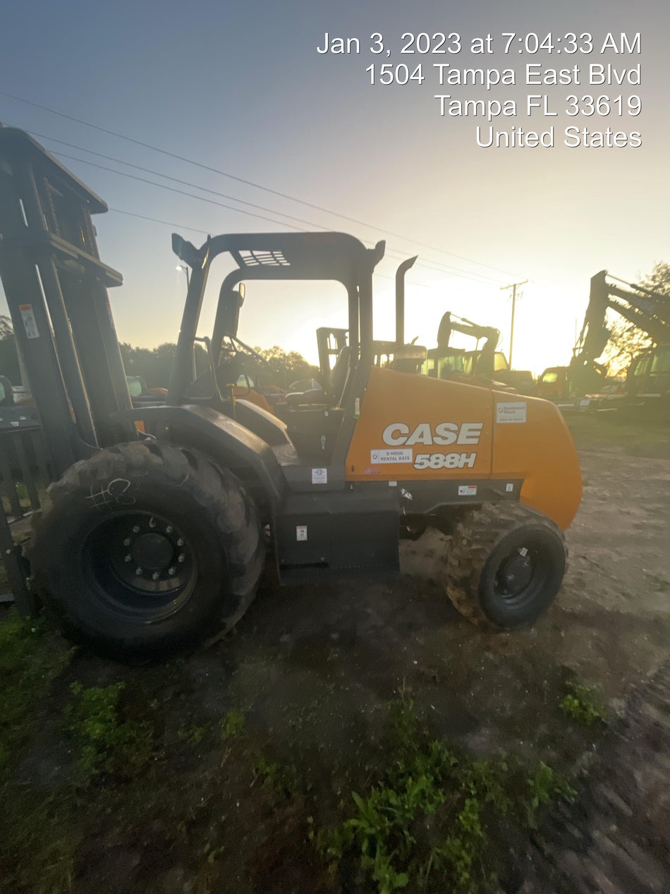 2023 CASE 588H