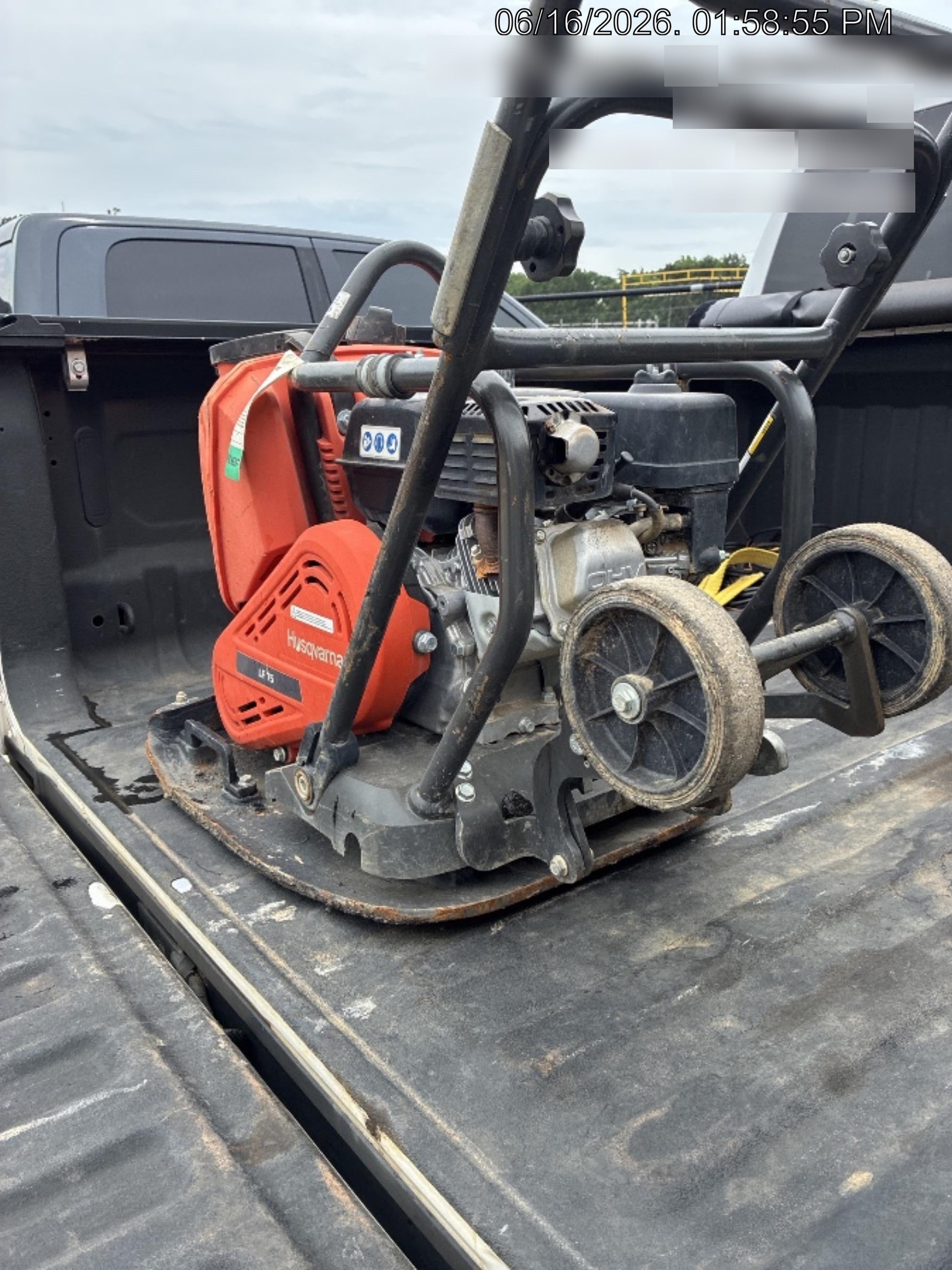 2025 HUSQVARNA LF75