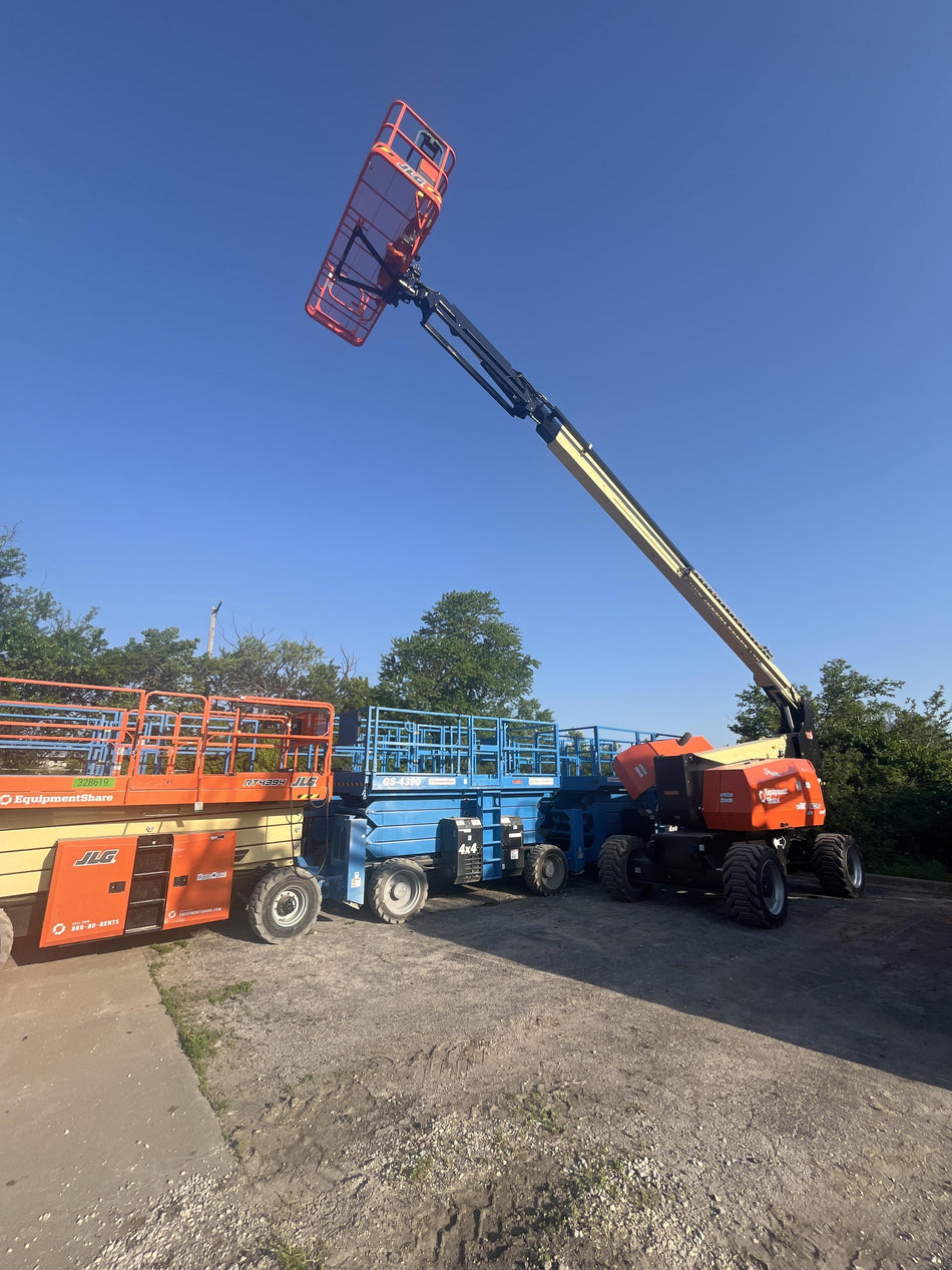 2025 JLG 800AJ