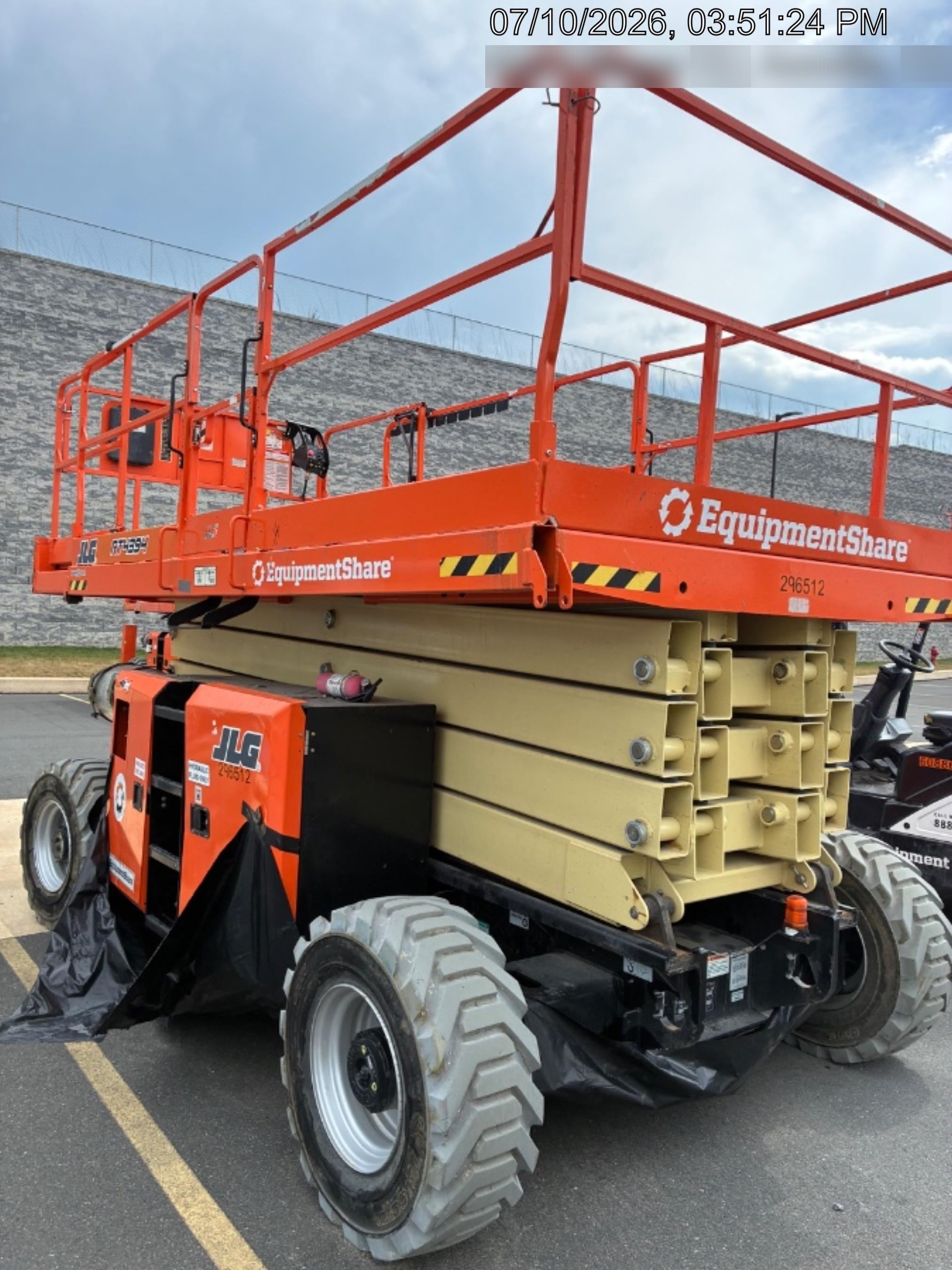 2024 JLG RT4394