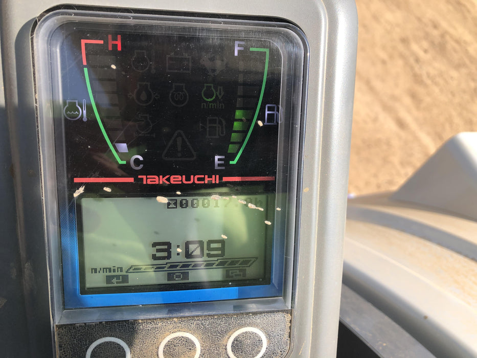 2020 TAKEUCHI TB250-2