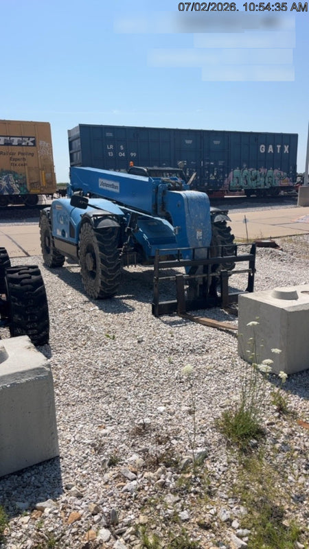 2018 Genie GTH-844 Genie GTH-844 w/ROPS, Work Lights, Solid Tires, RH Cab Mesh, Beacon, 60" Carriage and Forks