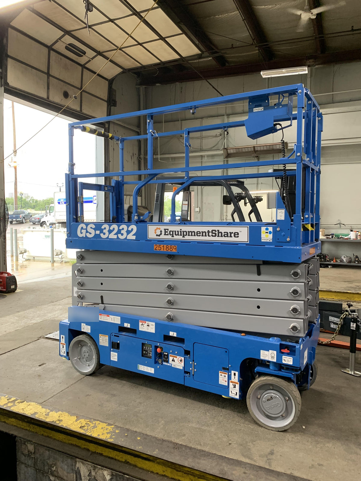 2022 GENIE GS-3232