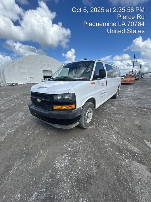 2023 CHEVROLET Express Van - Rental