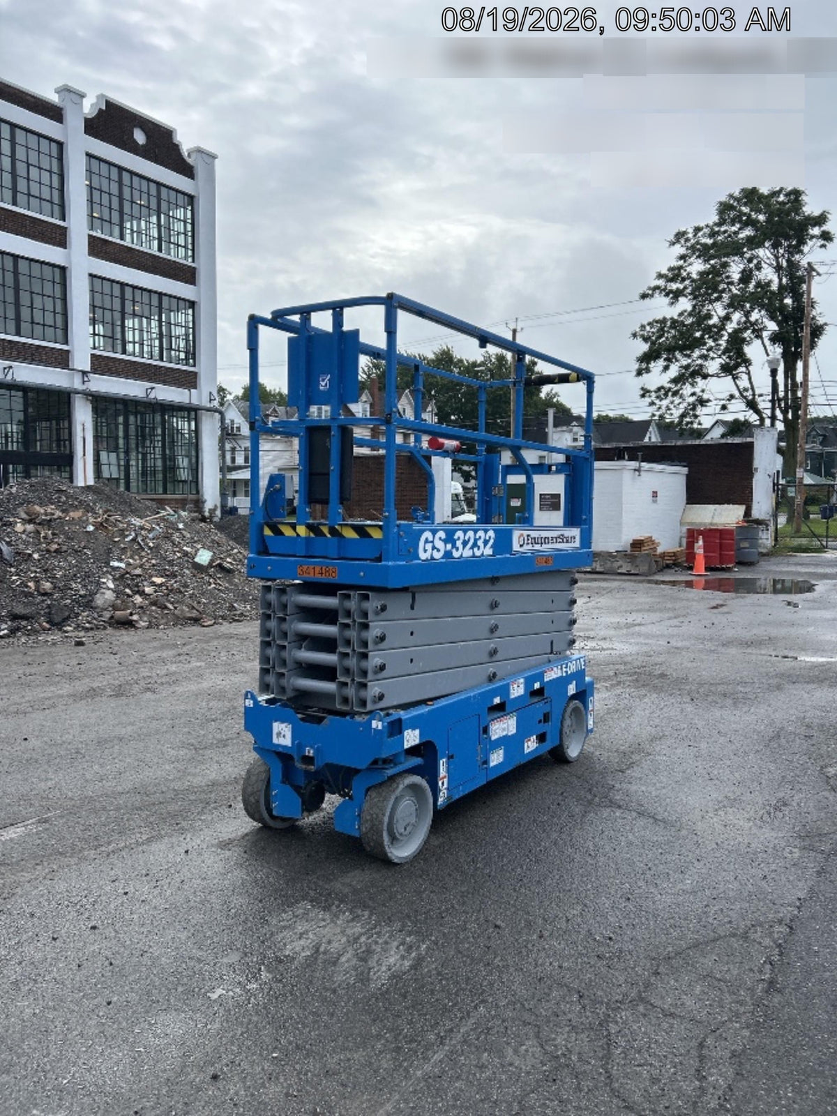 2023 GENIE GS-3232