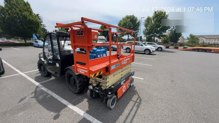 2022 JLG ES1932
