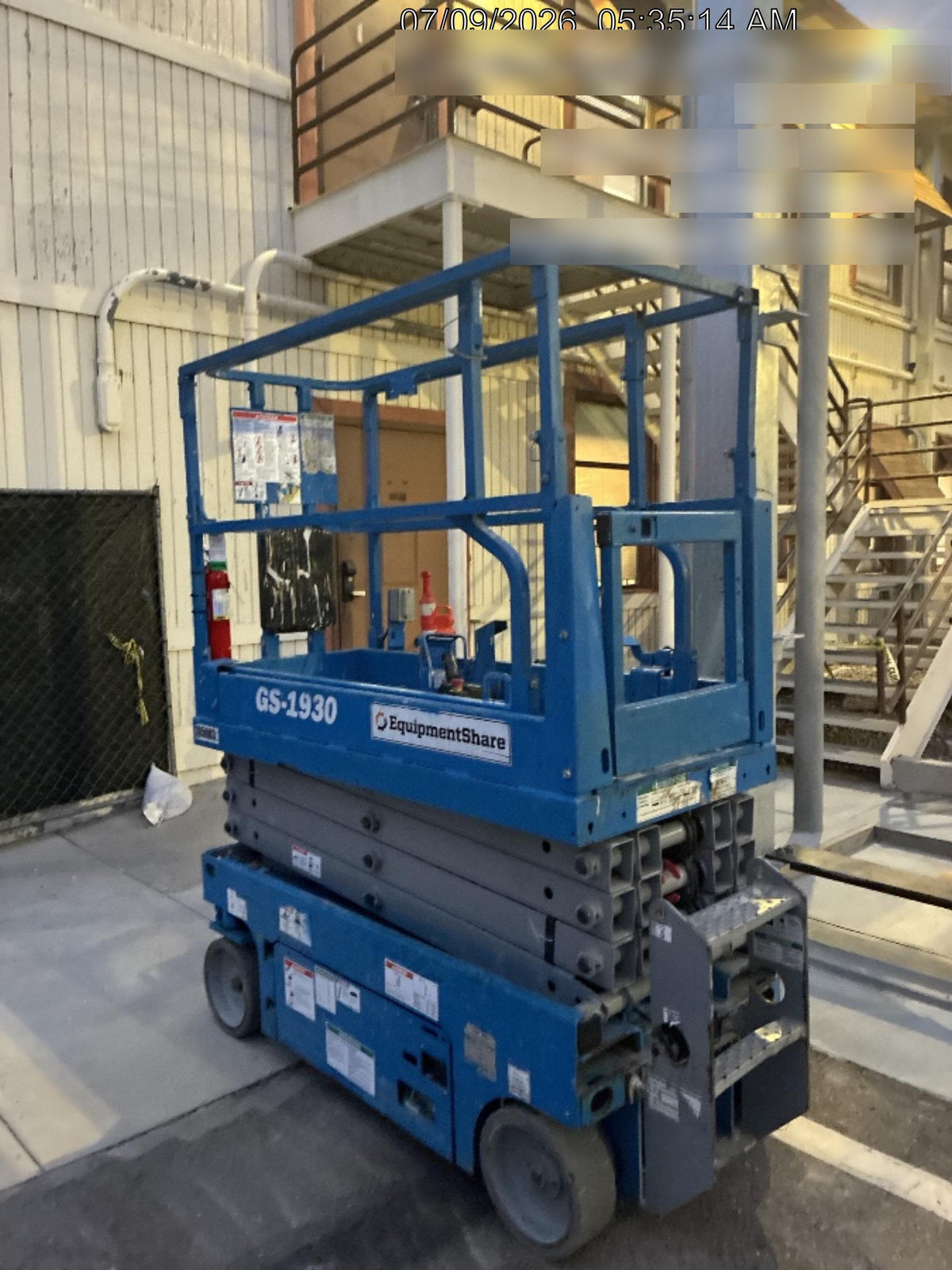 2020 Genie GS-1930 Solid Non Marking Tires, Beacon, Folding rails with half height swing gate, 800W Inverter