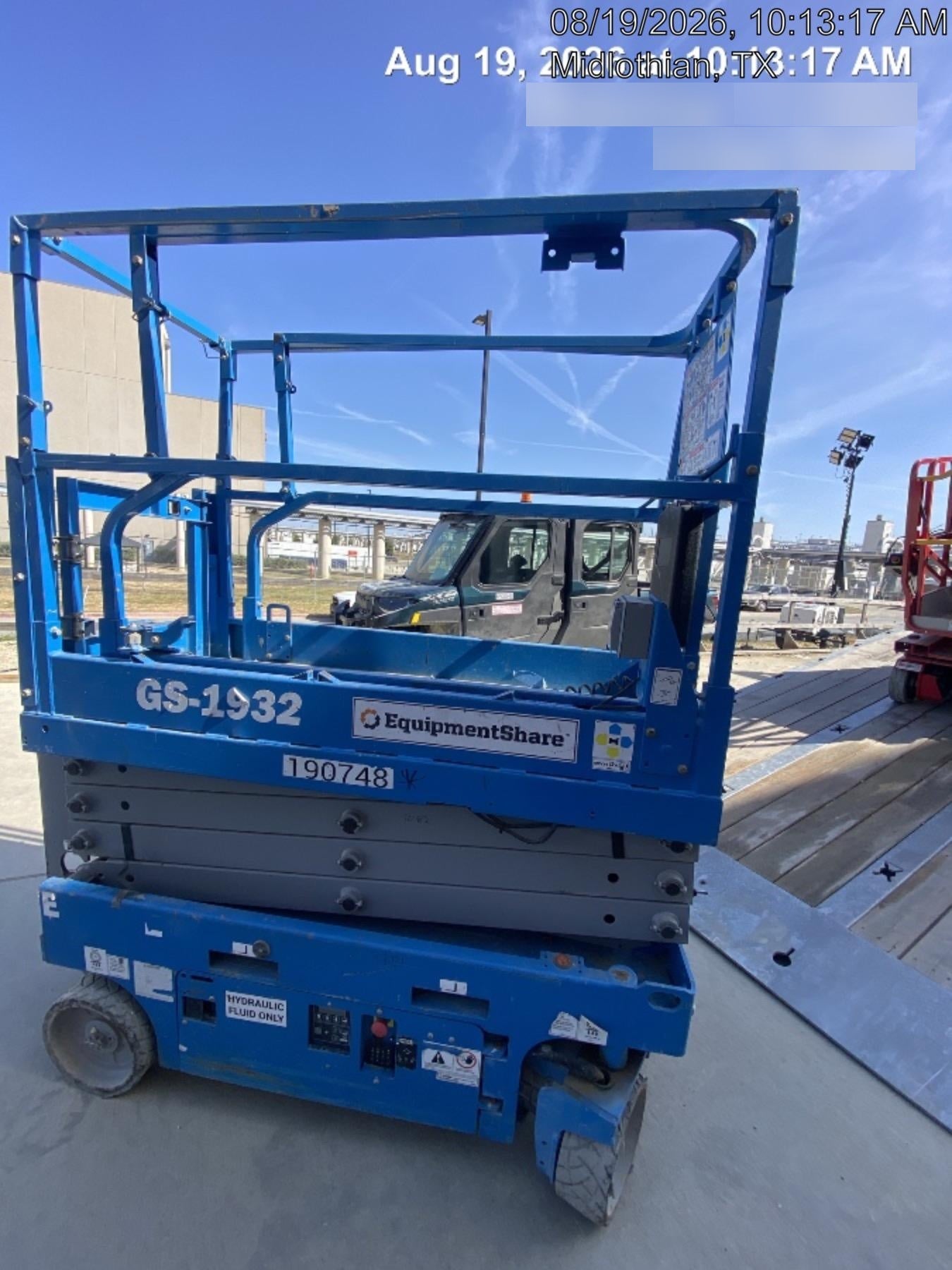 2021 GENIE GS-1932