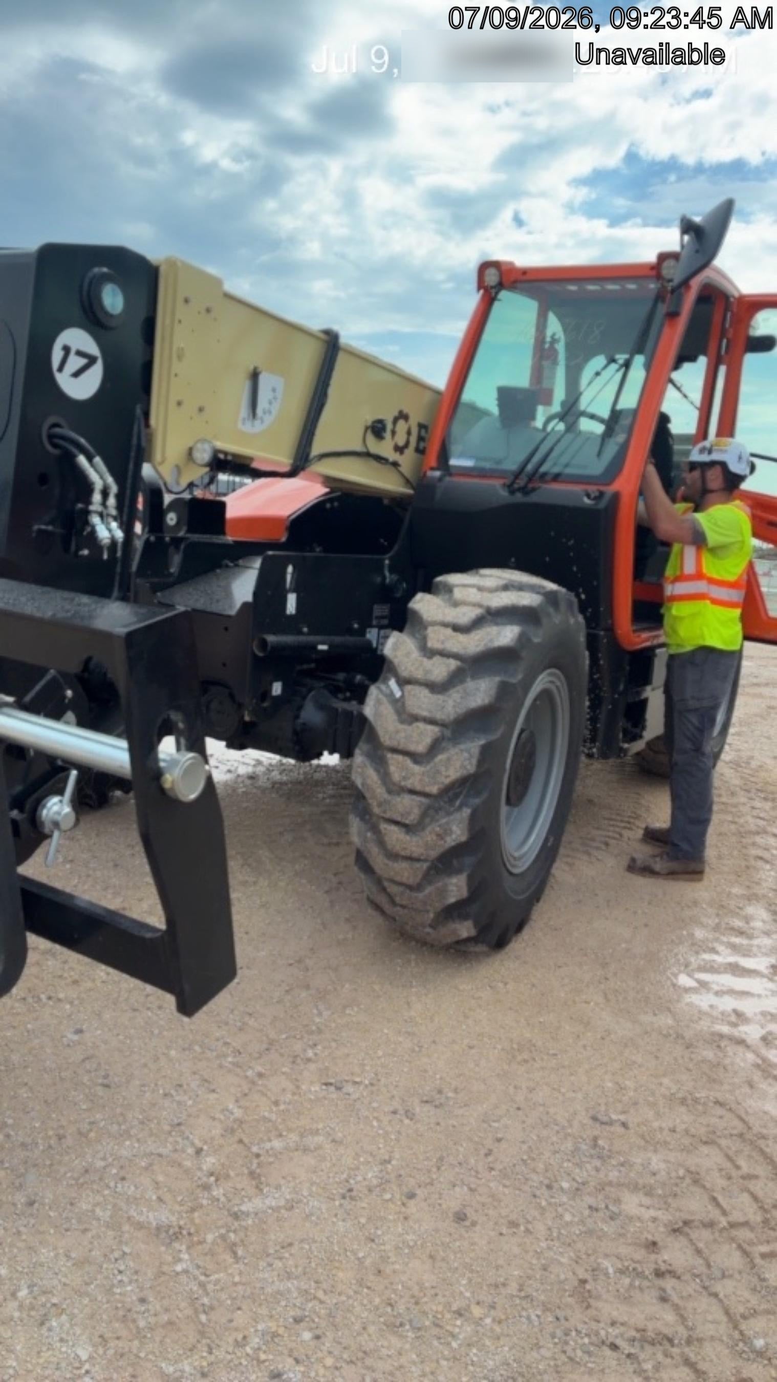 2026 JLG 1732