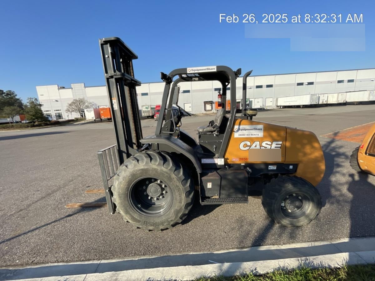 2023 CASE 588H