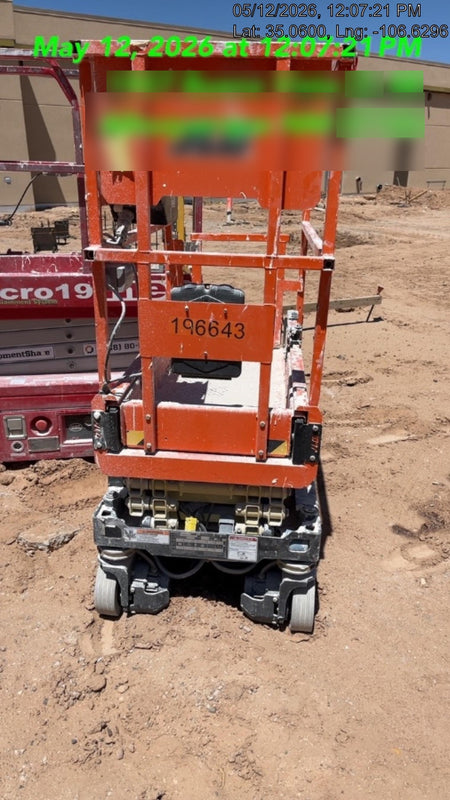 2021 JLG ES1330L