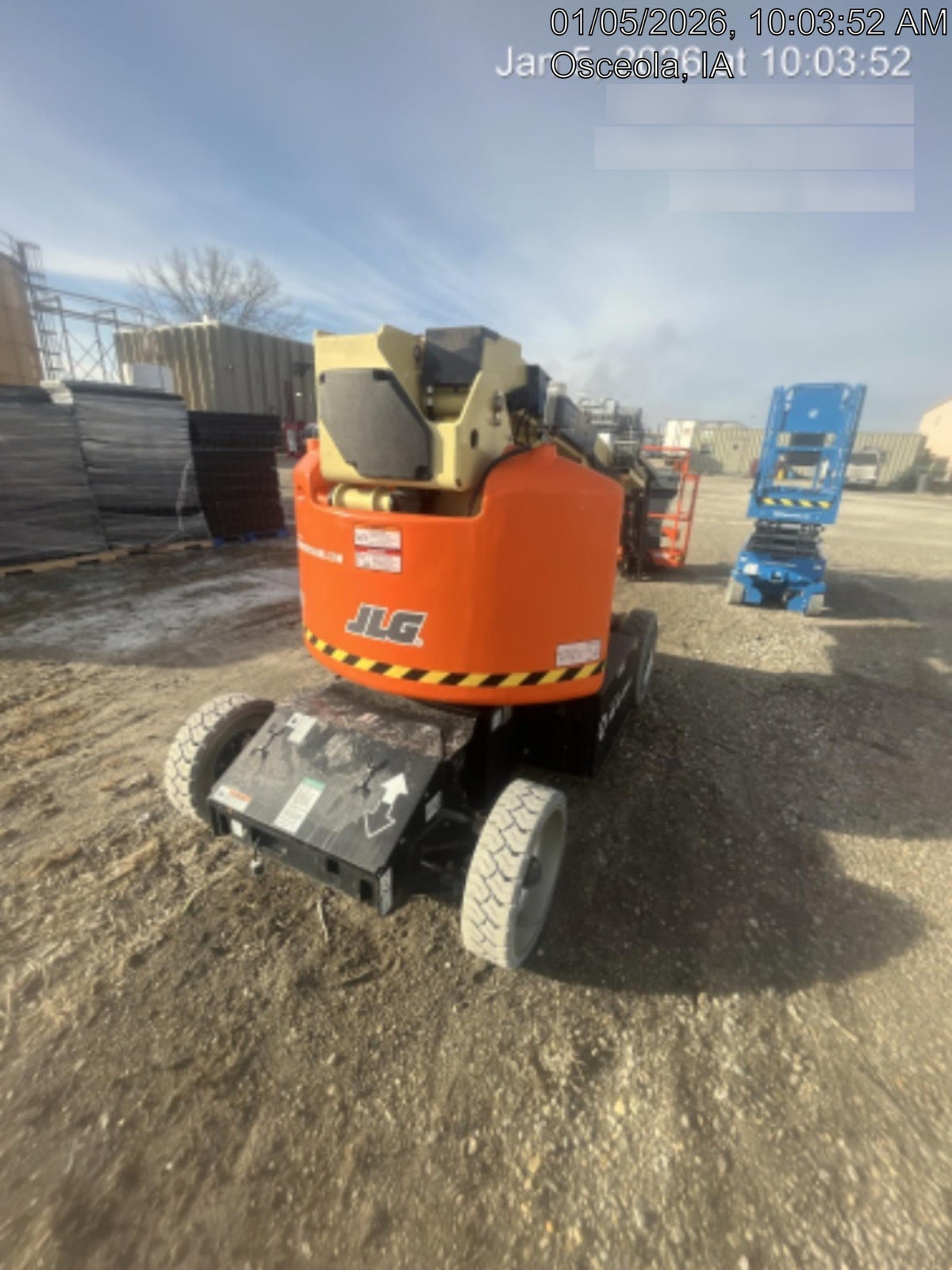 2024 JLG E400AJP Narrow