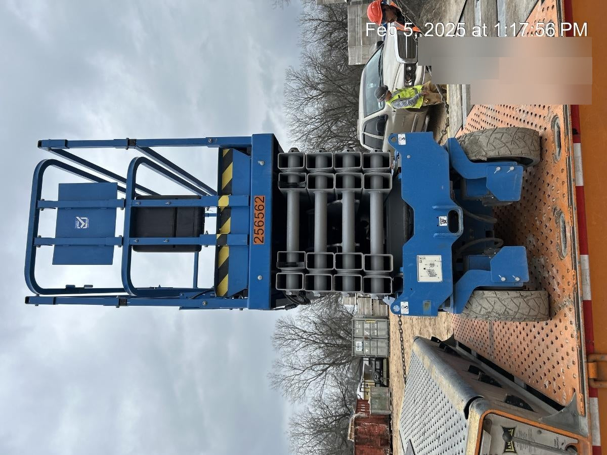 2022 GENIE GS-3232