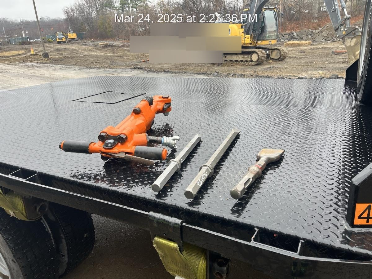 2024 MICHIGAN PNEUMATIC ES-TPB60-118-TRACKER