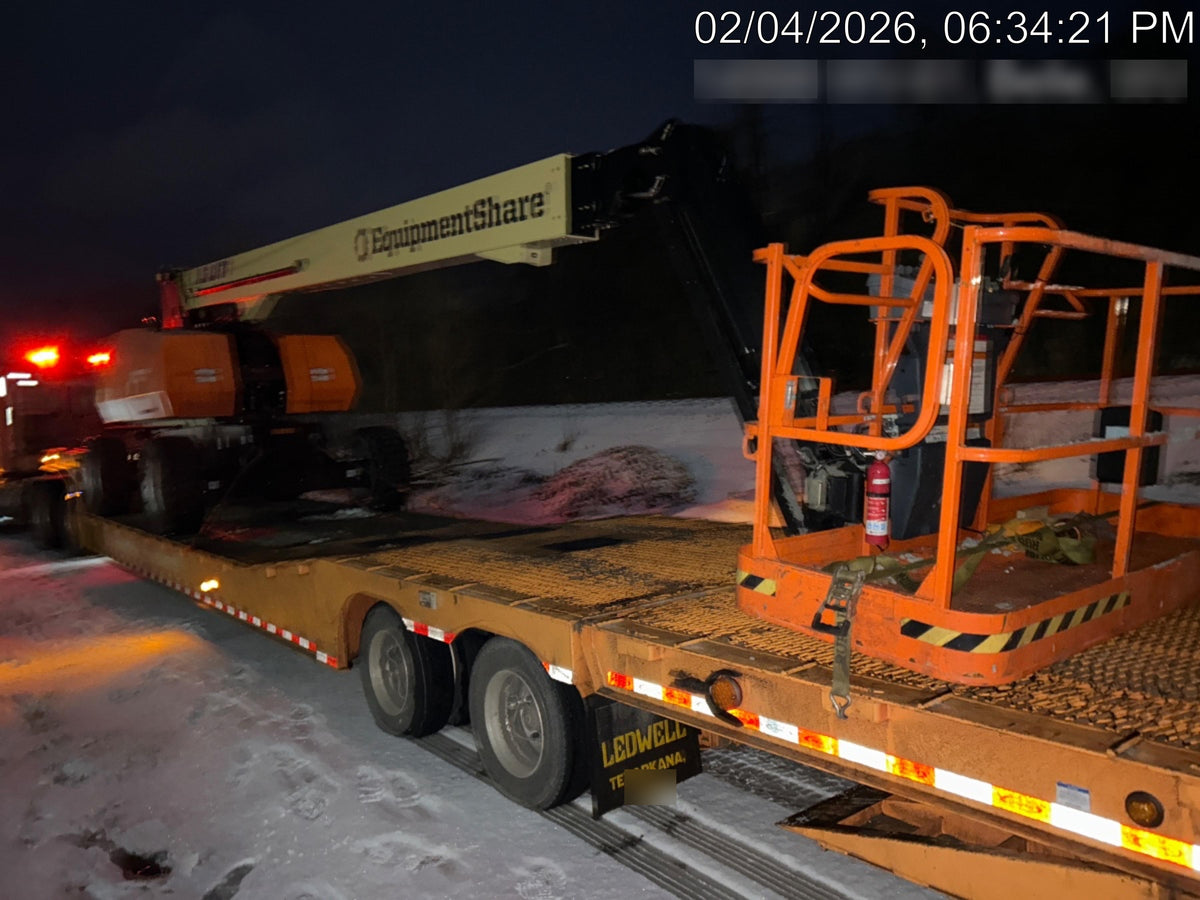 2025 JLG 860SJ