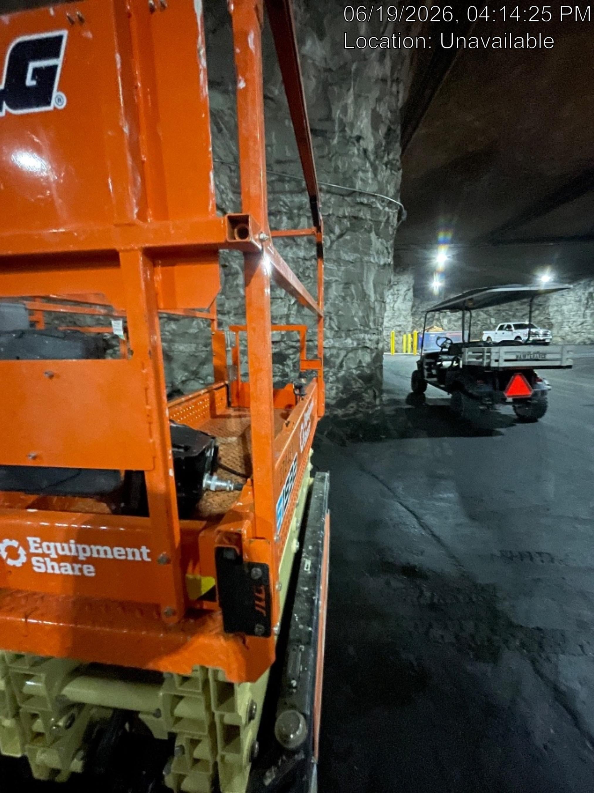 2022 JLG ES1932