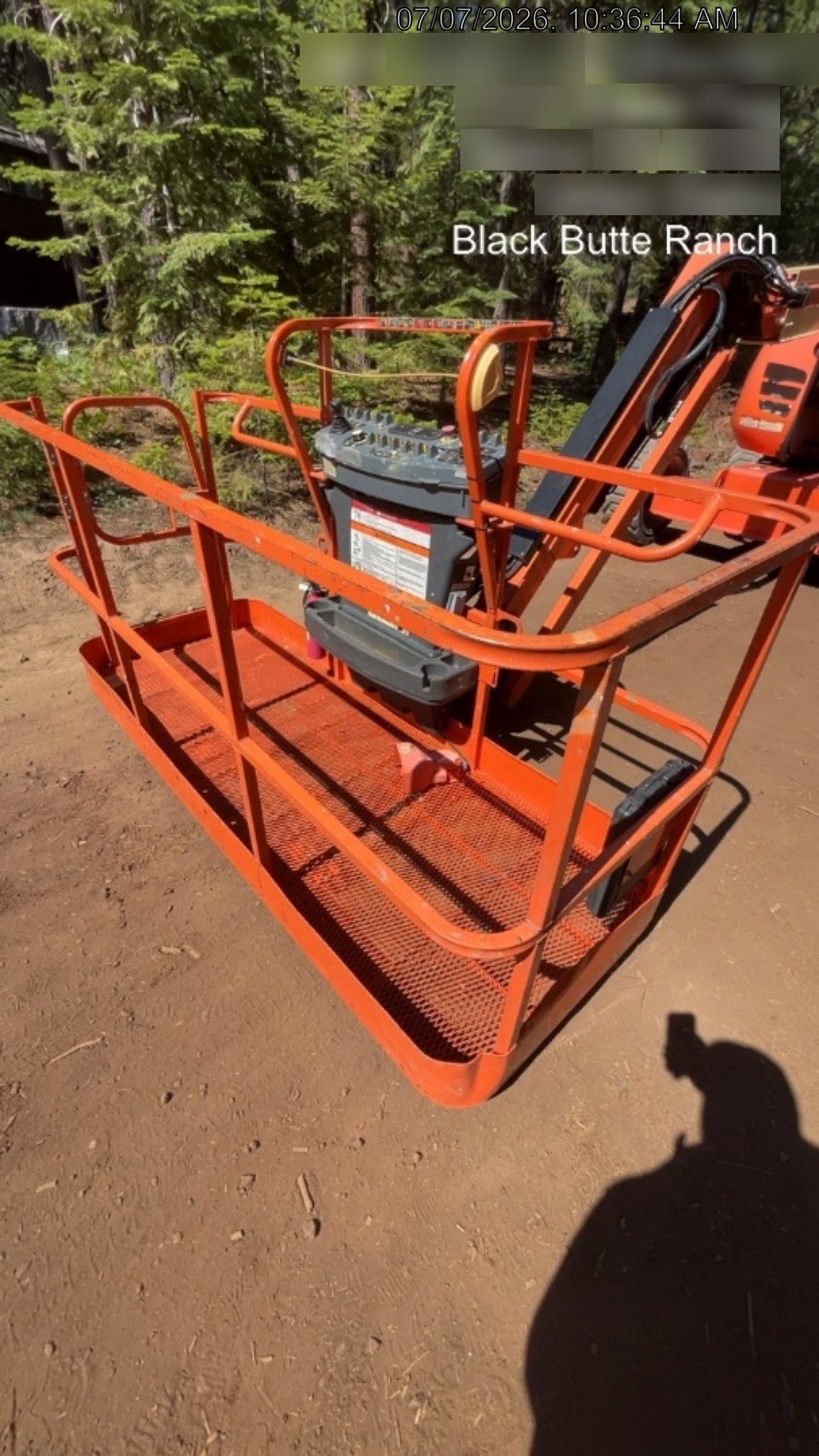 2021 JLG 600AJ